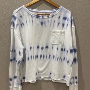 Universal Threads Sweat Shirt